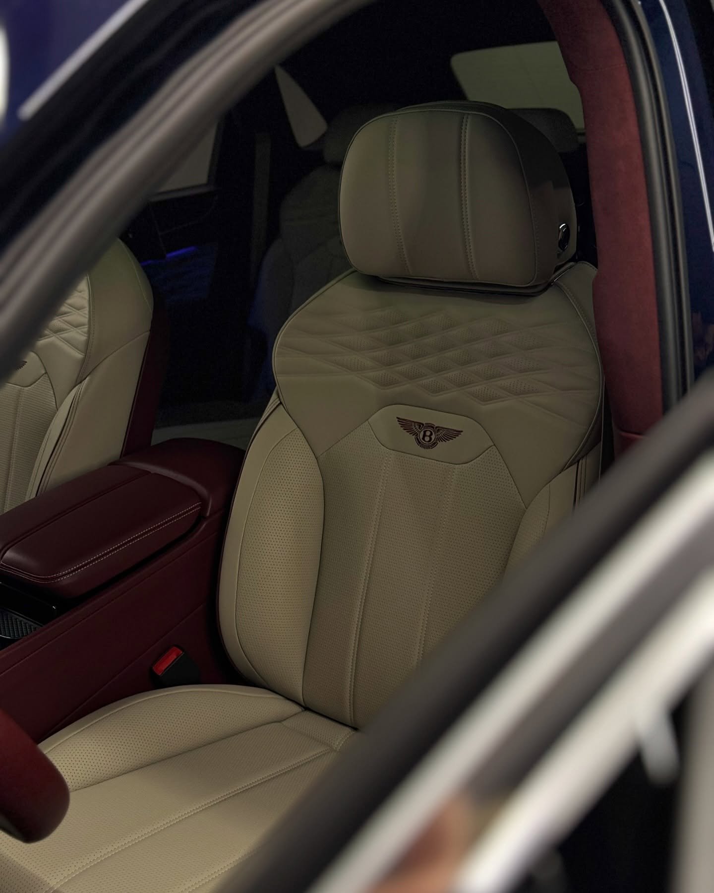 Bentley Bentayga Azure Edition